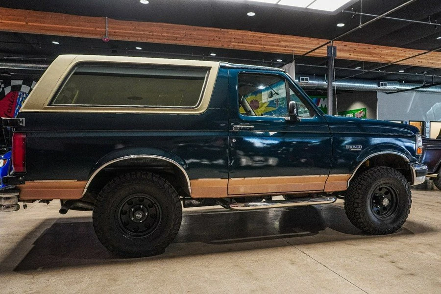 1994 Ford Bronco 5th Gen - Image 5 of 10