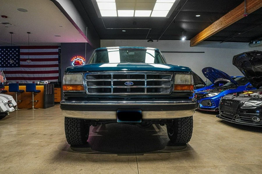 1994 Ford Bronco 5th Gen - Image 2 of 10