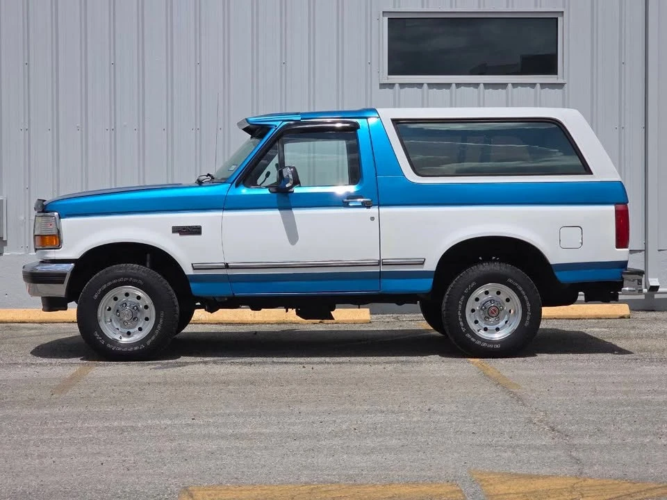 1994 Ford Bronco 5th Gen - Image 2 of 20