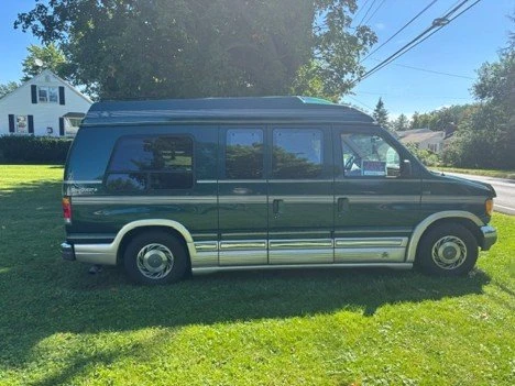 1994 Ford Econoline Van - Image 9 of 14