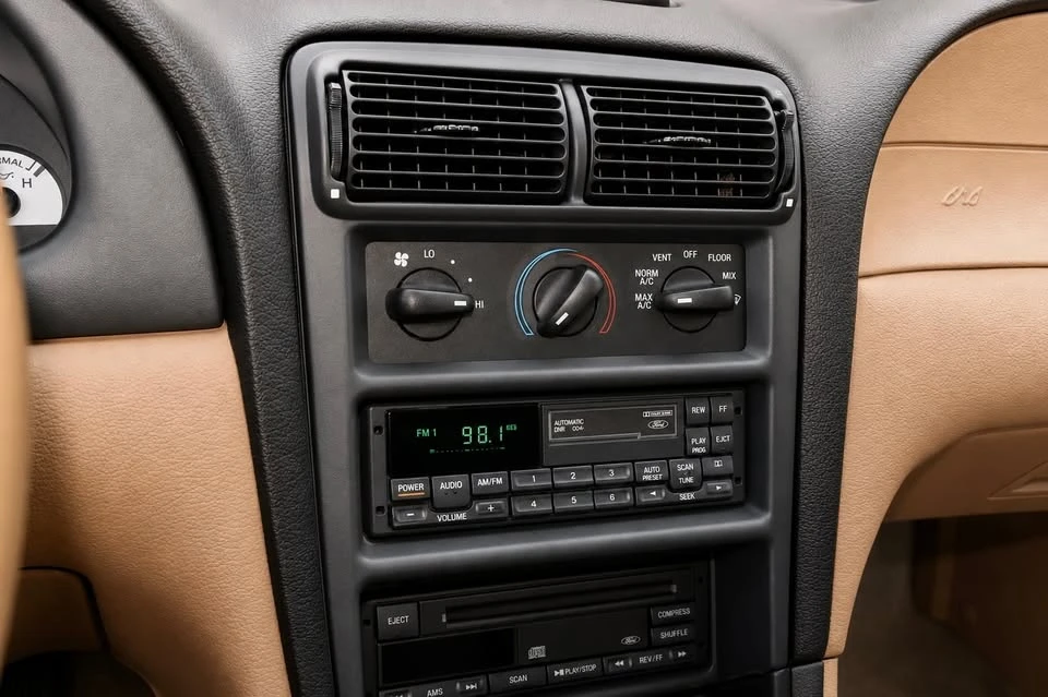 1994 Ford SN95 Mustang Cobra - Image 15 of 19