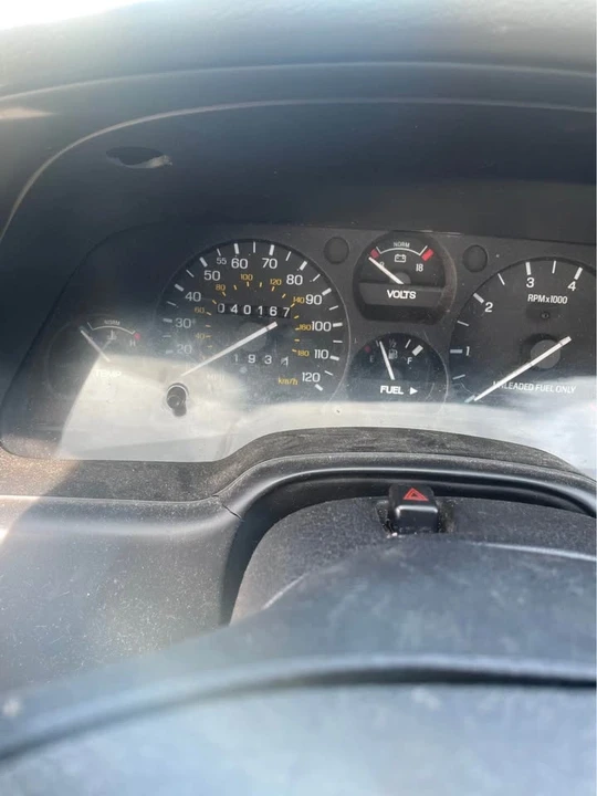 1994 Ford Thunderbird 10th Gen - Image 8 of 9