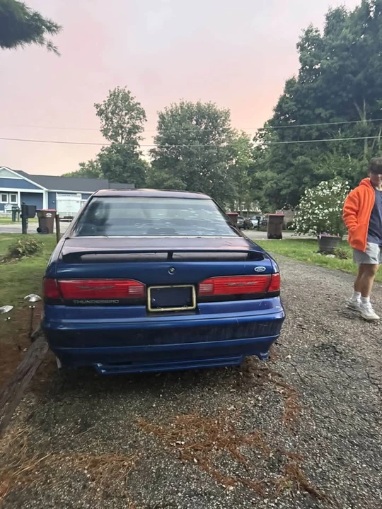 1994 Ford Thunderbird 10th Gen - Image 4 of 4