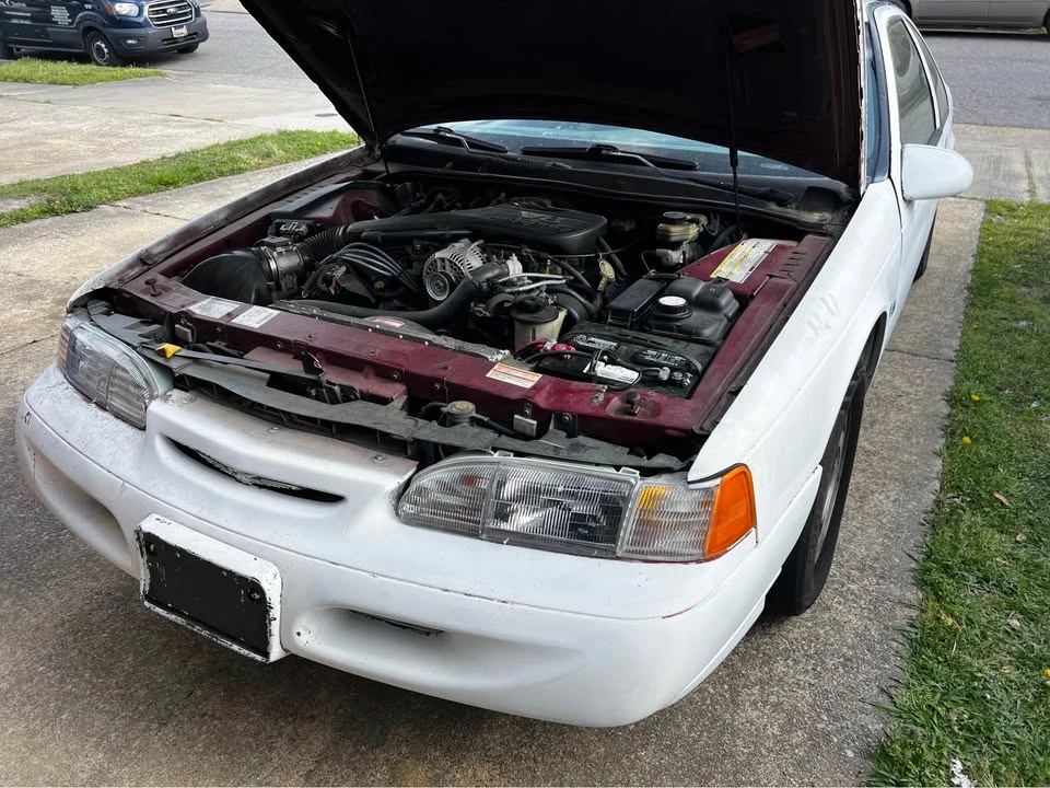 1994 Ford Thunderbird 10th Gen - Image 9 of 9