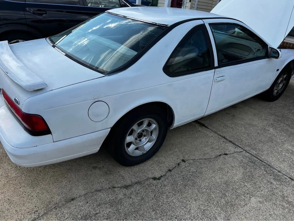1994 Ford Thunderbird 10th Gen - Image 6 of 9