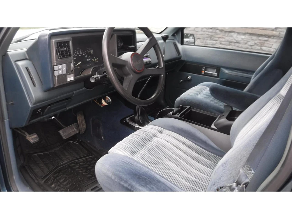 1994 GMC C/K - Image 9 of 31