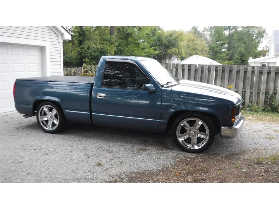 1994 GMC C/K - Image 25 of 31