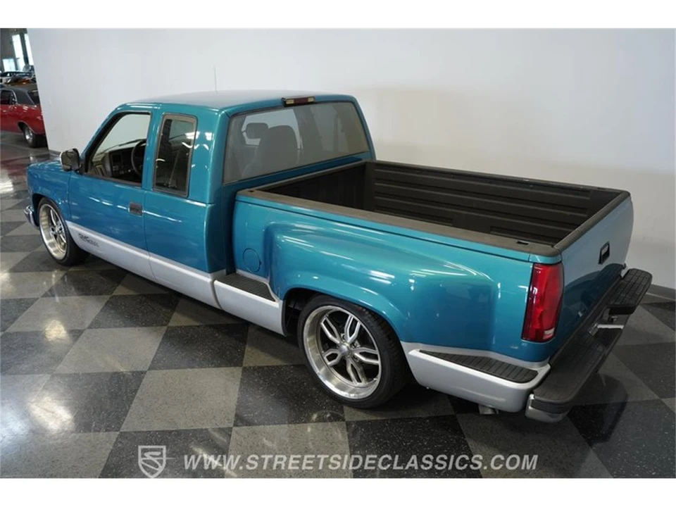 1994 GMC C/K - Image 26 of 31