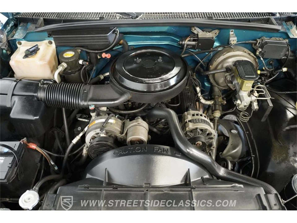 1994 GMC C/K - Image 4 of 31