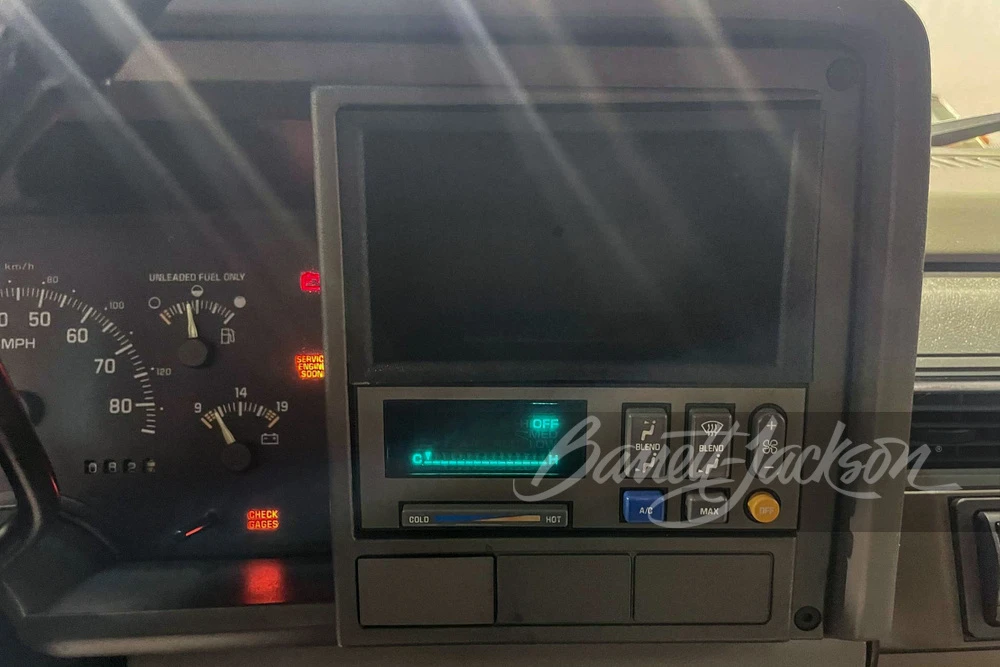 1994 GMC Sierra 1st Gen - Image 12 of 29