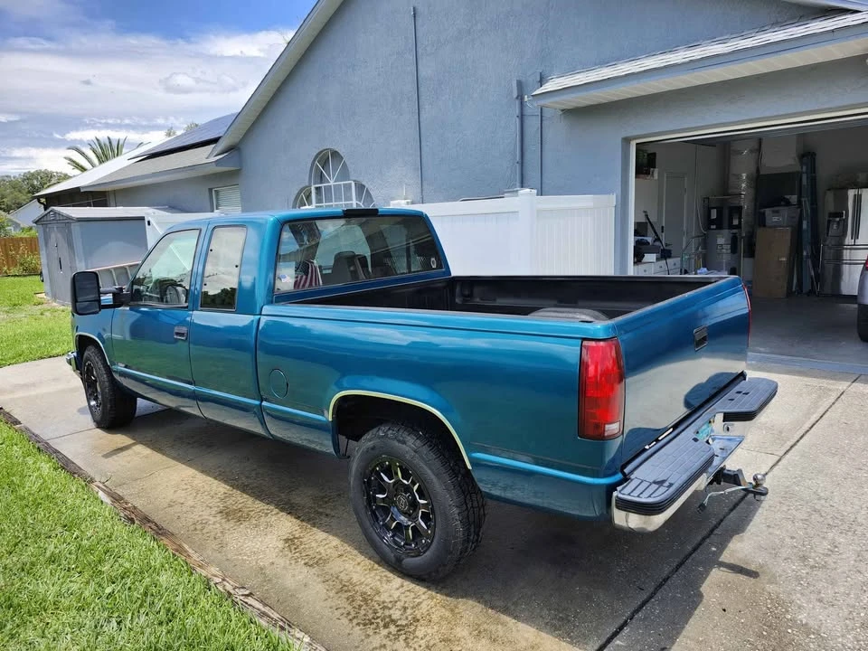 1994 GMC C/K - Image 9 of 15