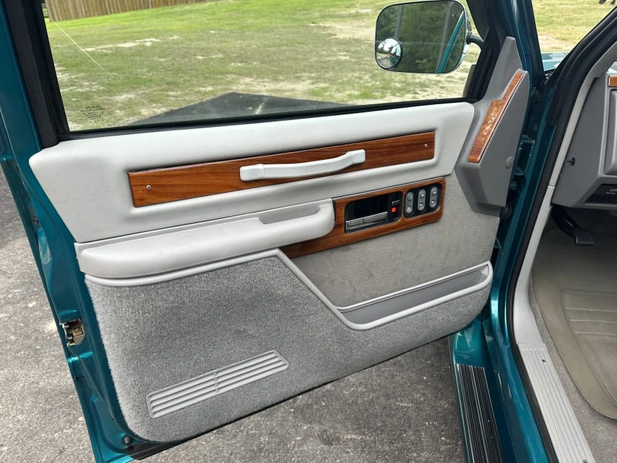 1994 GMC Sierra 1st Gen - Image 12 of 14