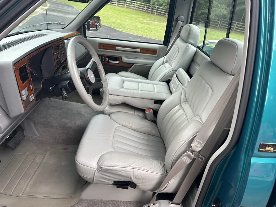 1994 GMC Sierra 1st Gen - Image 11 of 14