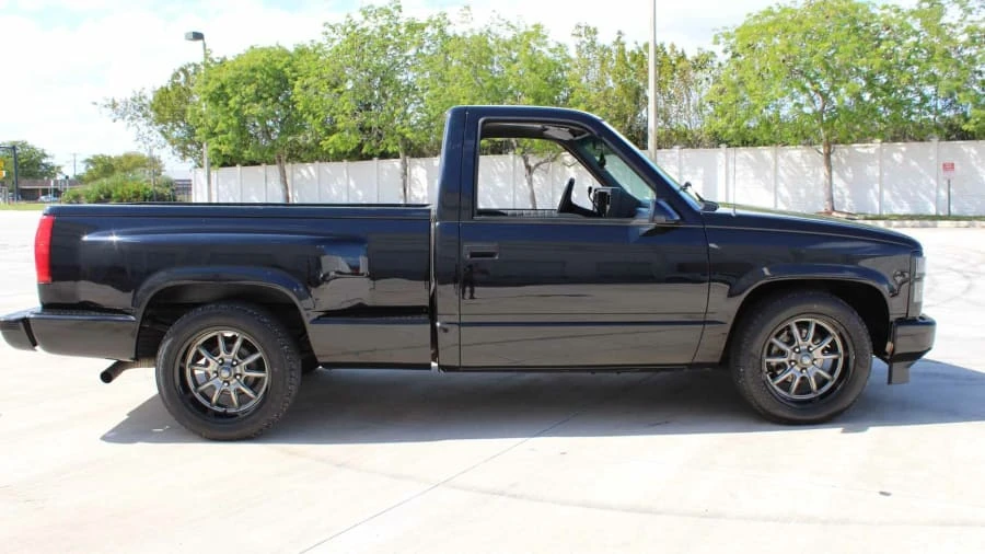 1994 GMC Sierra 1st Gen - Image 2 of 26
