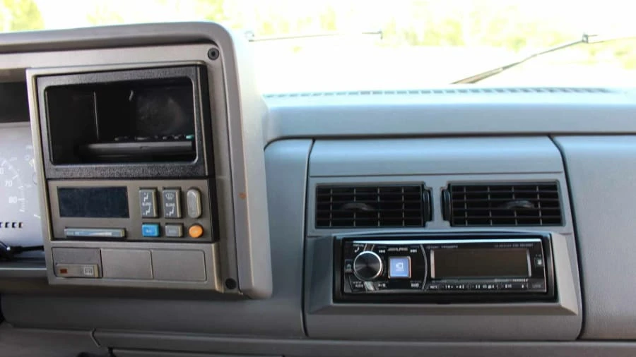 1994 GMC Sierra 1st Gen - Image 8 of 26