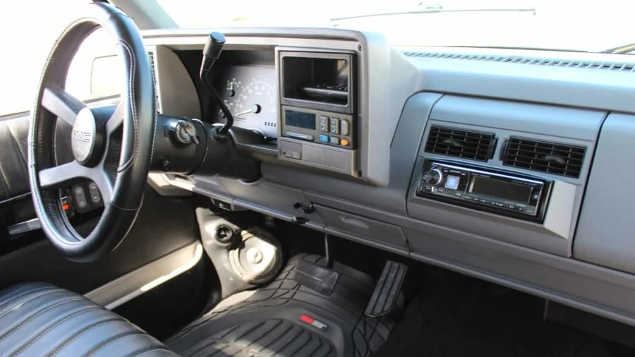 1994 GMC Sierra 1st Gen - Image 11 of 26