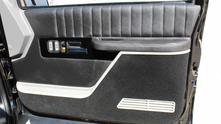 1994 GMC Sierra 1st Gen - Image 13 of 26