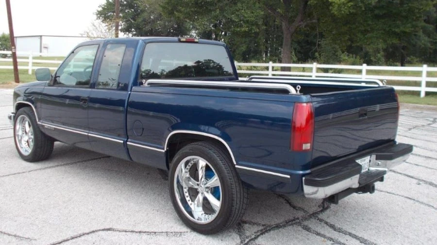 1994 GMC Sierra 1st Gen - Image 3 of 11