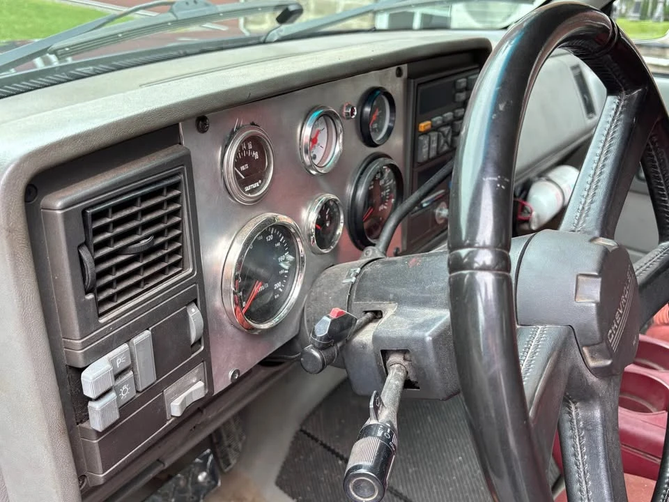 1994 GMC C/K - Image 13 of 15