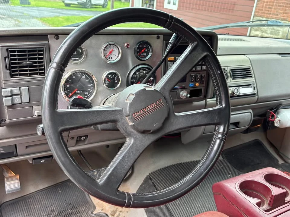 1994 GMC C/K - Image 12 of 15