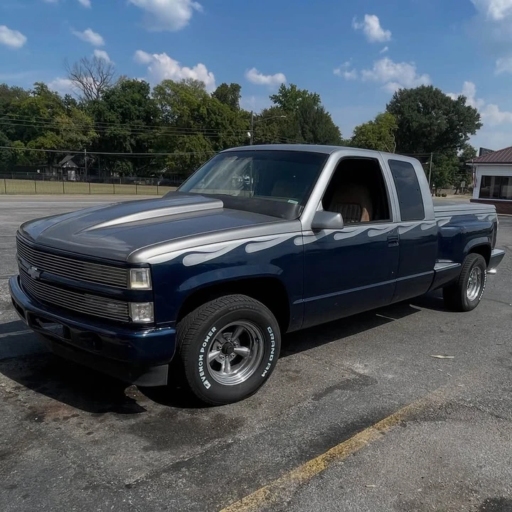 1994 GMC C/K - Image 4 of 9