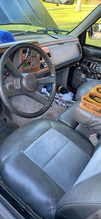 1994 GMC Sierra 1st Gen - Image 4 of 10