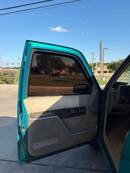 1994 GMC C/K - Image 11 of 18