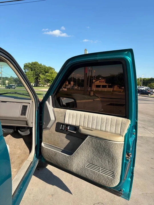1994 GMC C/K - Image 15 of 18