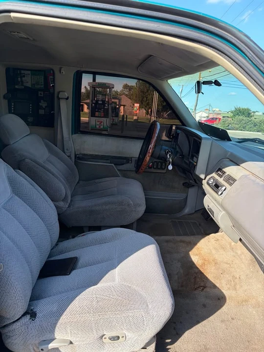 1994 GMC C/K - Image 17 of 18