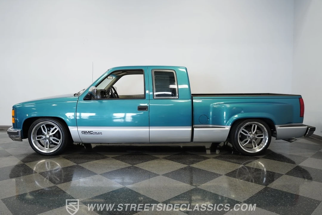 1994 GMC Sierra 1st Gen - Image 2 of 12