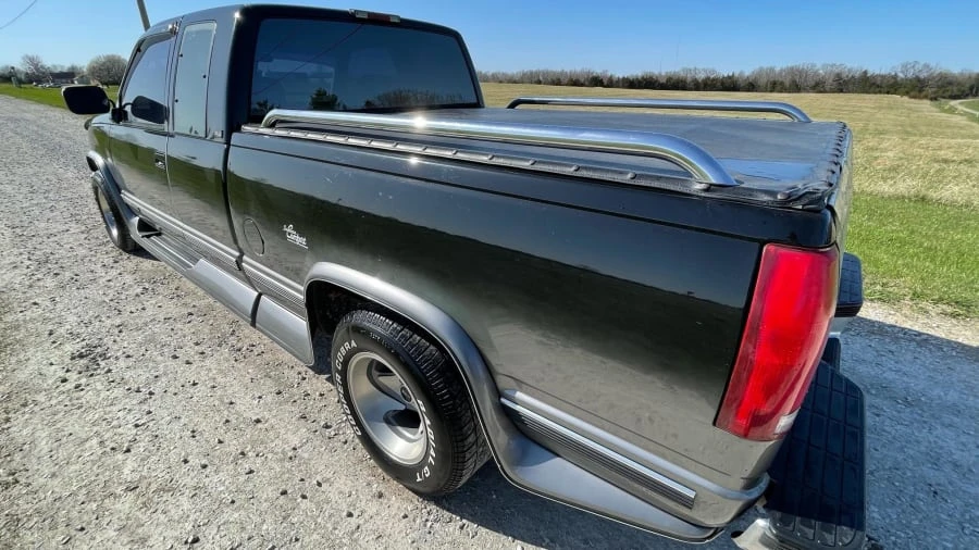 1994 GMC Sierra 1st Gen - Image 15 of 18