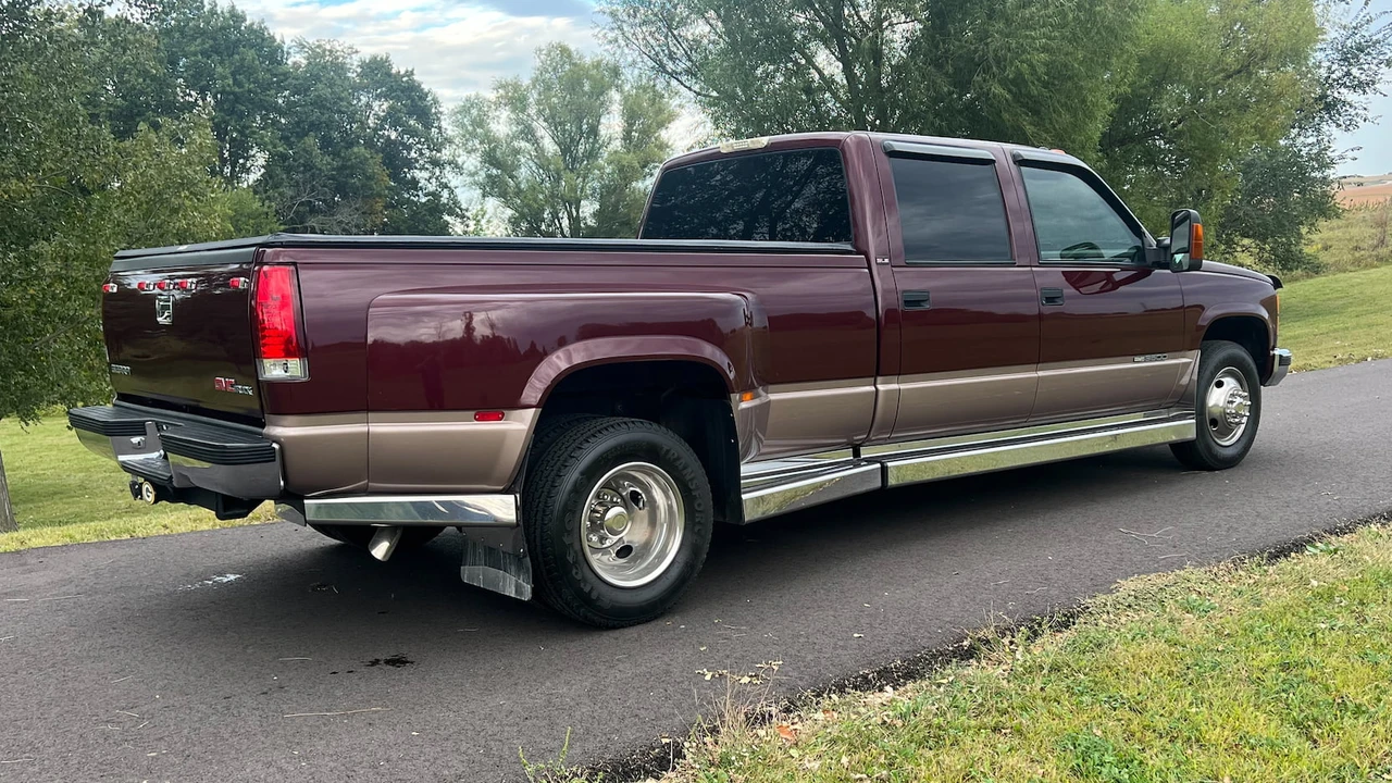 1994 GMC Sierra 1st Gen - Image 3 of 11