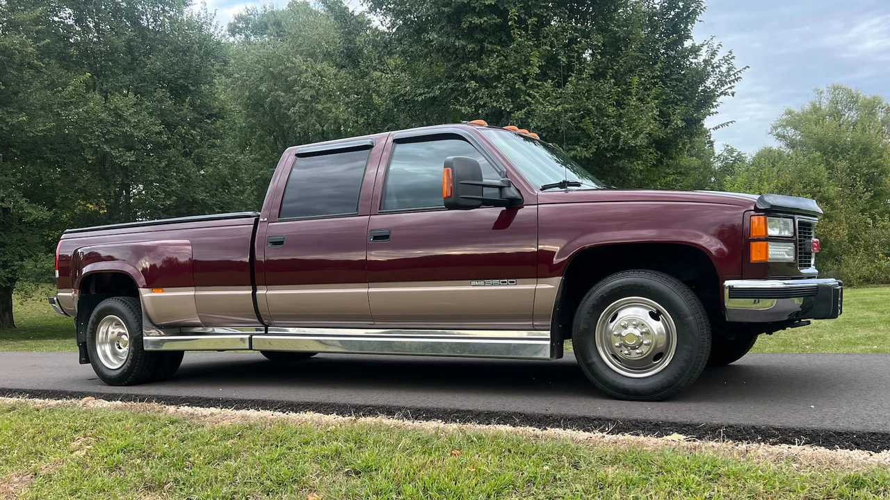1994 GMC Sierra 1st Gen - Image 8 of 11