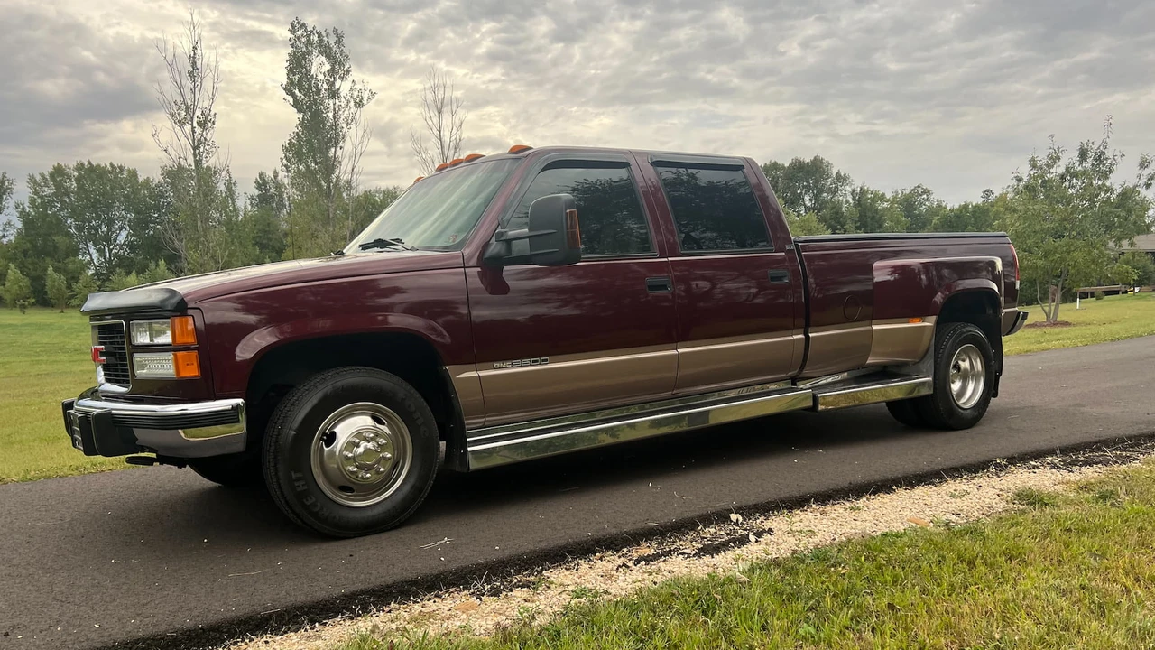 1994 GMC Sierra 1st Gen - Image 11 of 11