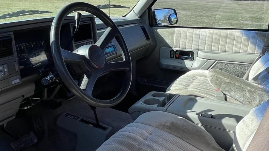 1994 GMC Sierra 1st Gen - Image 4 of 14