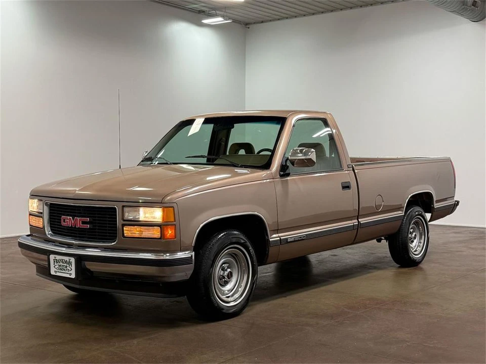 1994 GMC C/K - Image 7 of 31