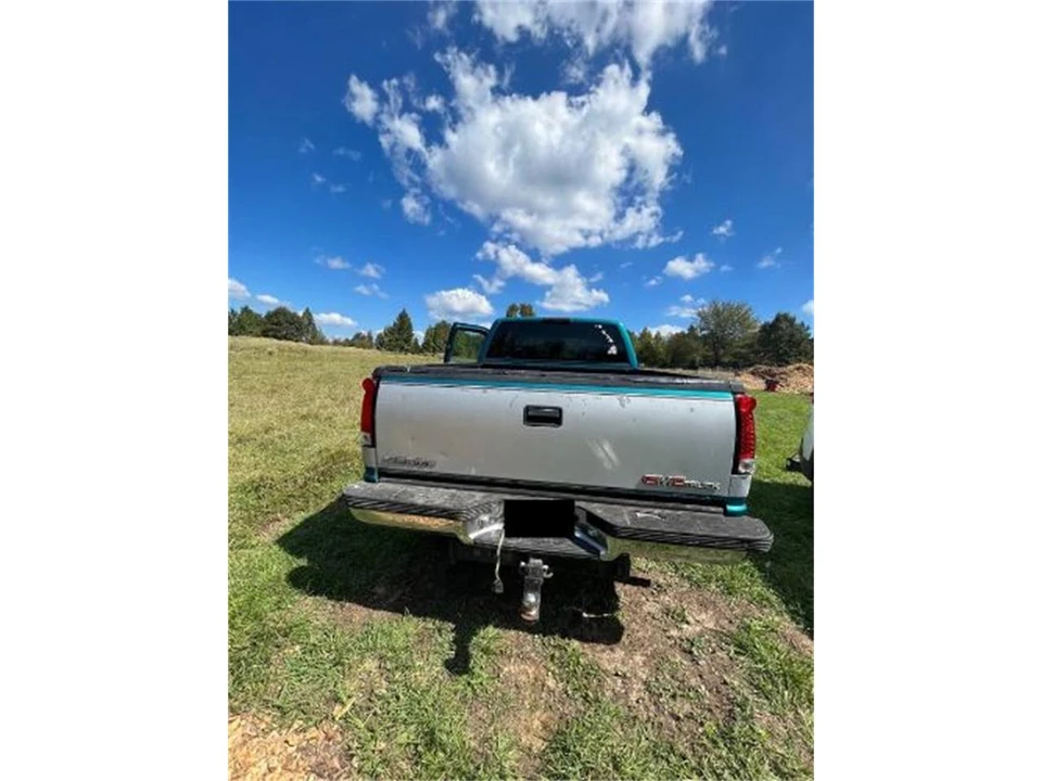 1994 GMC C/K - Image 2 of 18