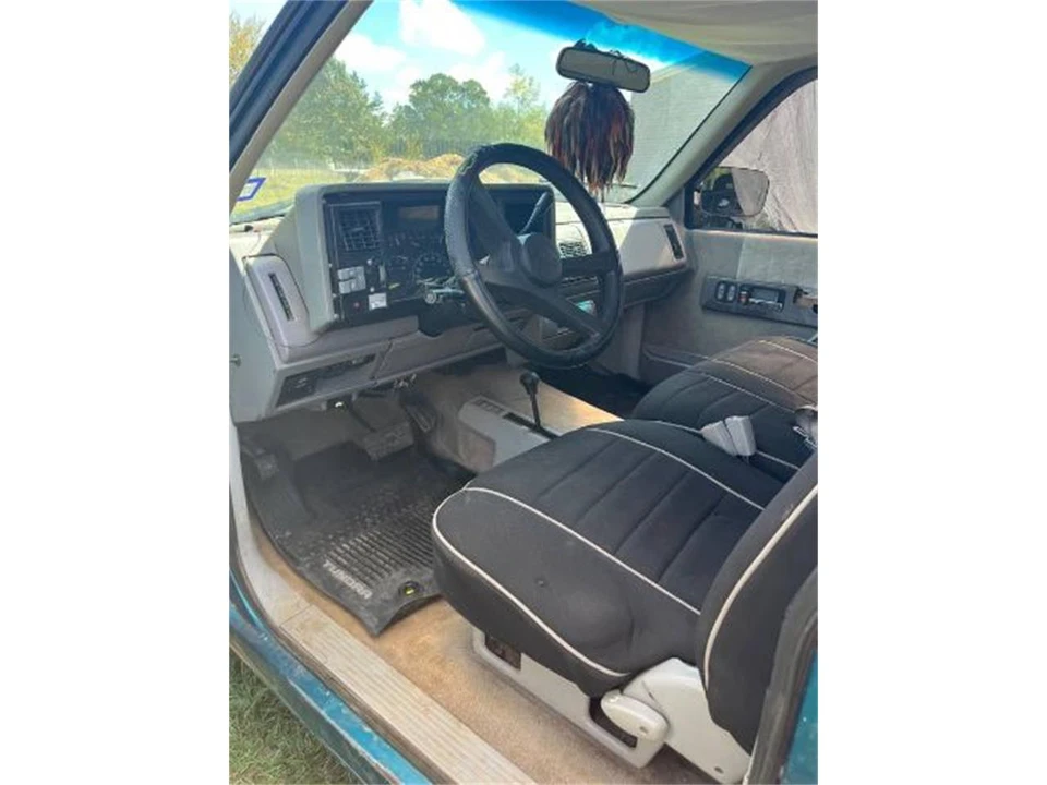 1994 GMC C/K - Image 12 of 18