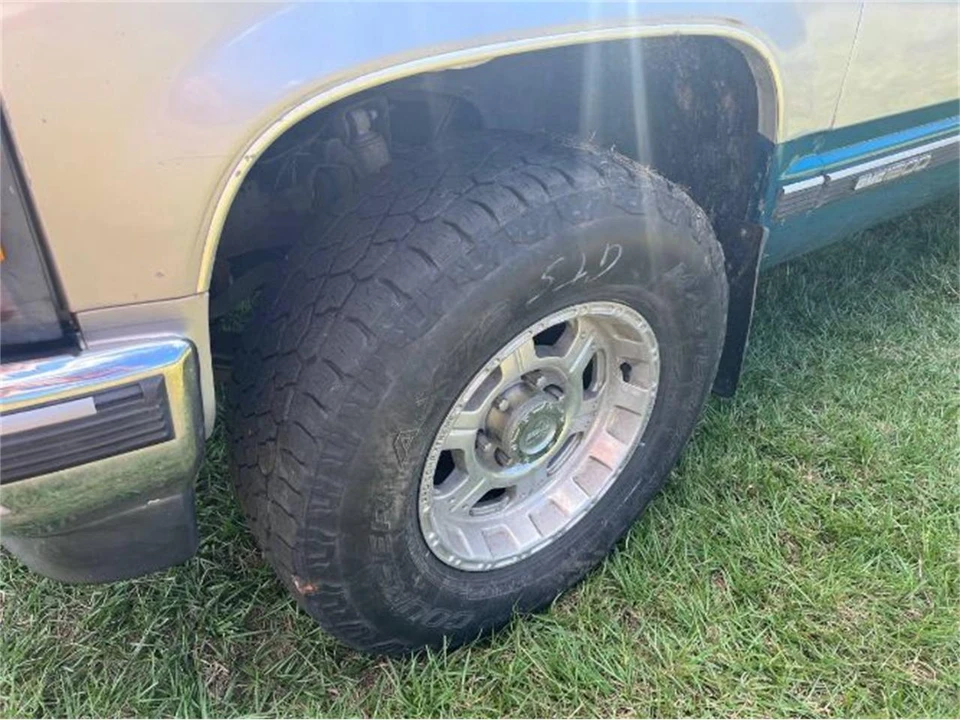 1994 GMC C/K - Image 13 of 18