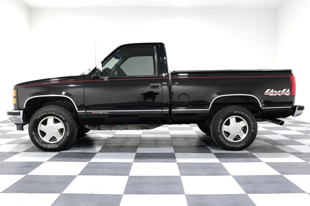 1994 GMC C/K - Image 4 of 21