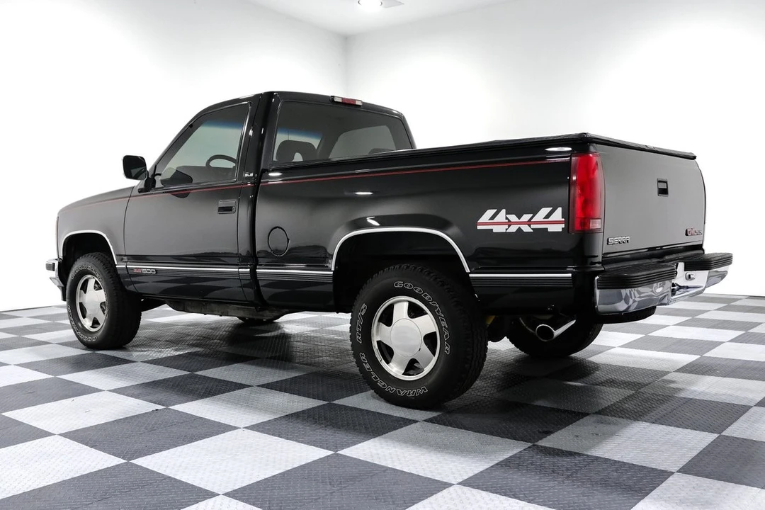 1994 GMC C/K - Image 5 of 21