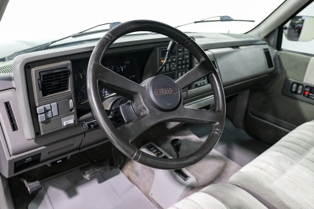 1994 GMC C/K - Image 13 of 21