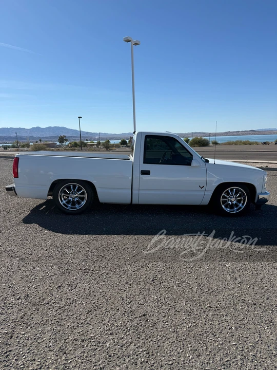 1994 GMC Sierra 1st Gen - Image 11 of 14