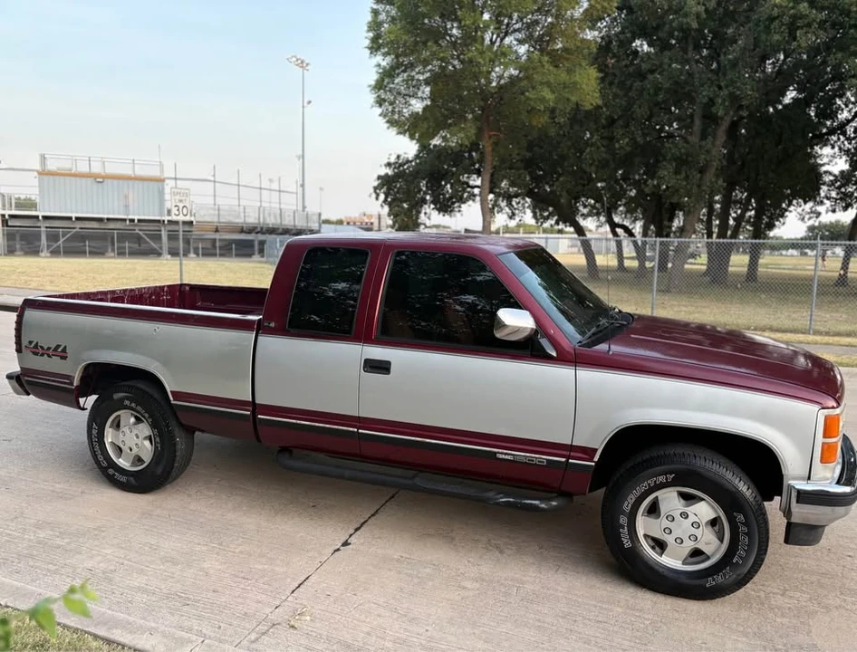 1994 GMC Sierra 1st Gen - Image 3 of 9