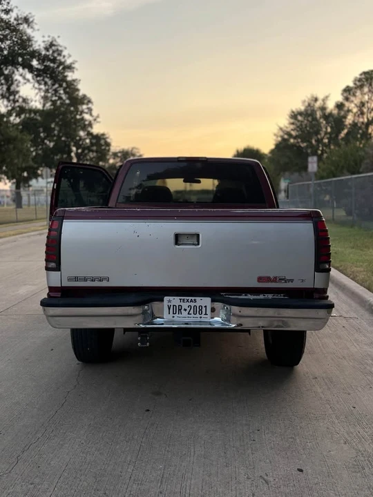 1994 GMC Sierra 1st Gen - Image 2 of 9