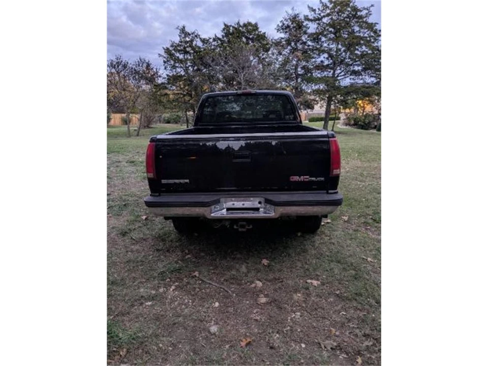 1994 GMC Sierra 1st Gen - Image 2 of 8