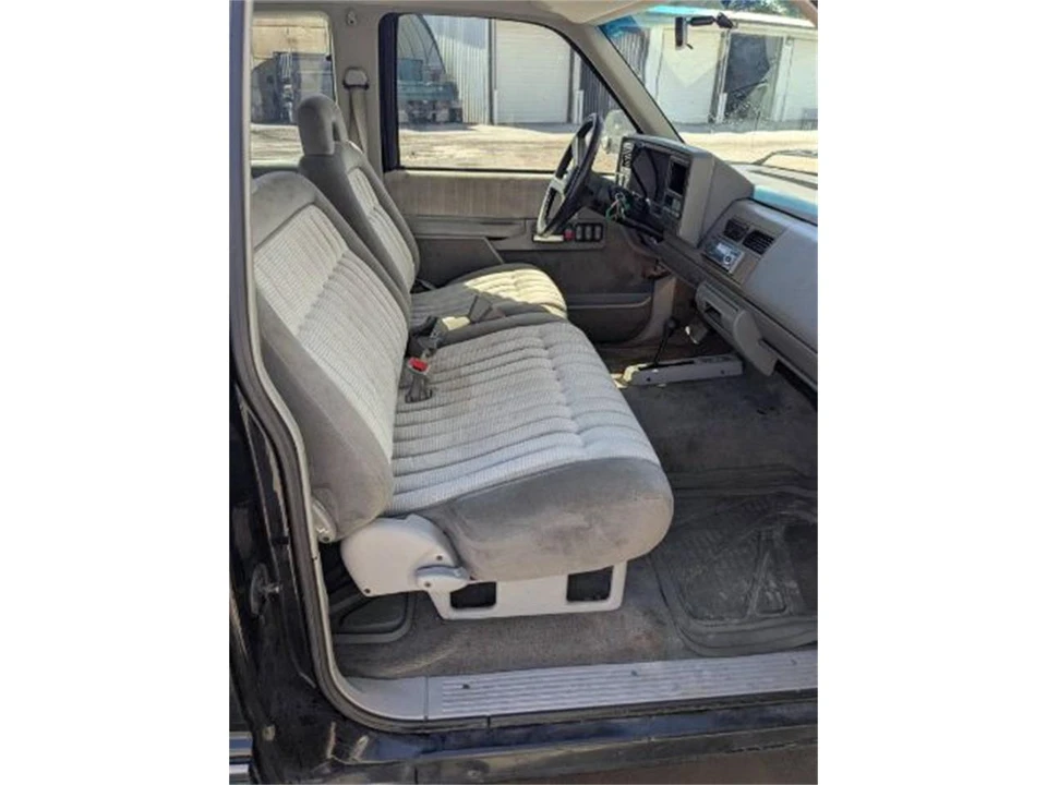 1994 GMC Sierra 1st Gen - Image 4 of 8