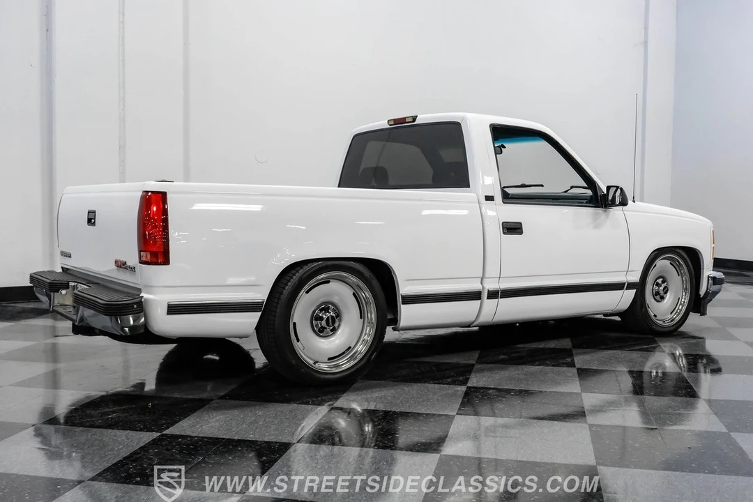 1994 GMC Sierra 1st Gen - Image 11 of 12