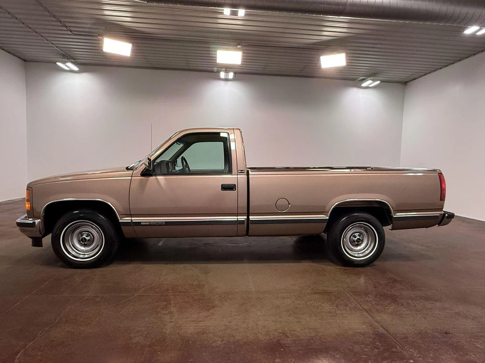 1994 GMC Sierra 1st Gen - Image 4 of 31