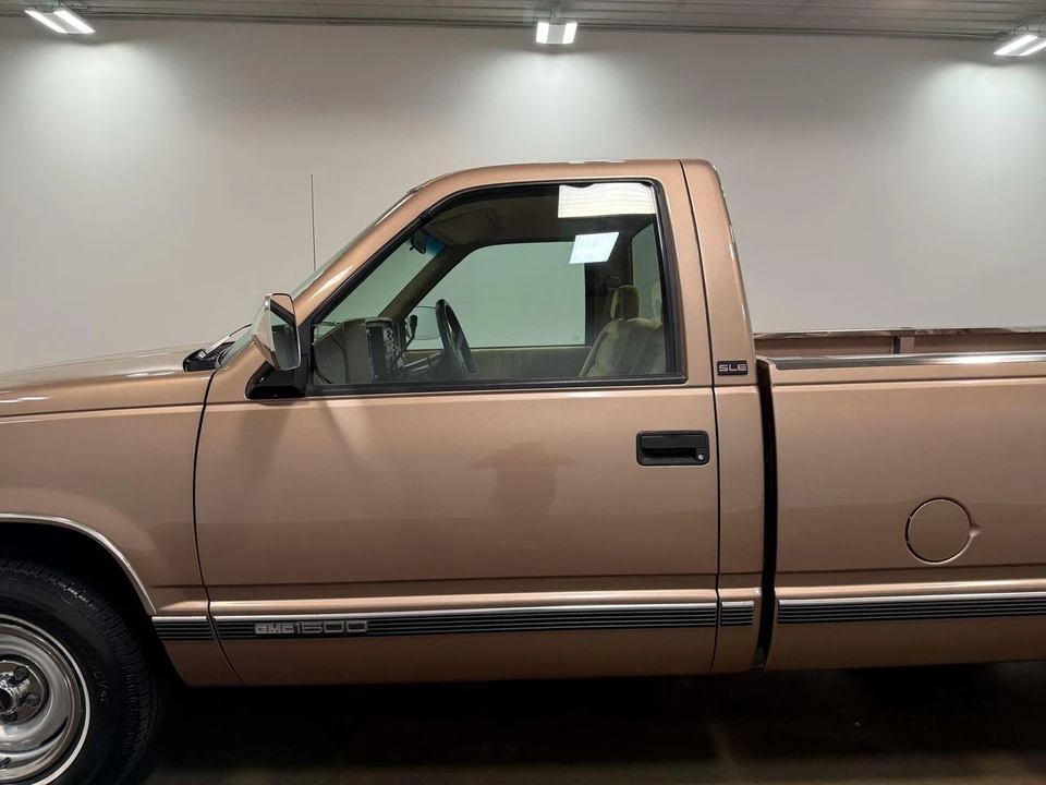 1994 GMC Sierra 1st Gen - Image 15 of 31
